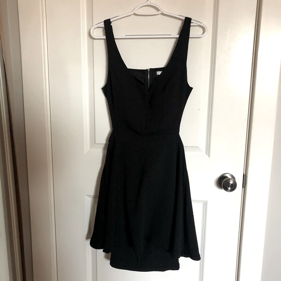 Black backless dress - Picture 1 of 2